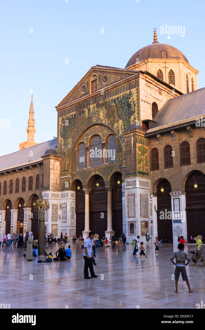 Omayyad mosque courtyard, Damascus, Syria Stock Photo