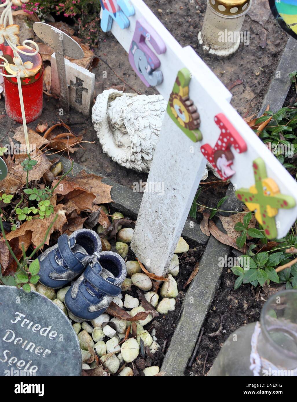 Child star garden hires stock photography and images Alamy