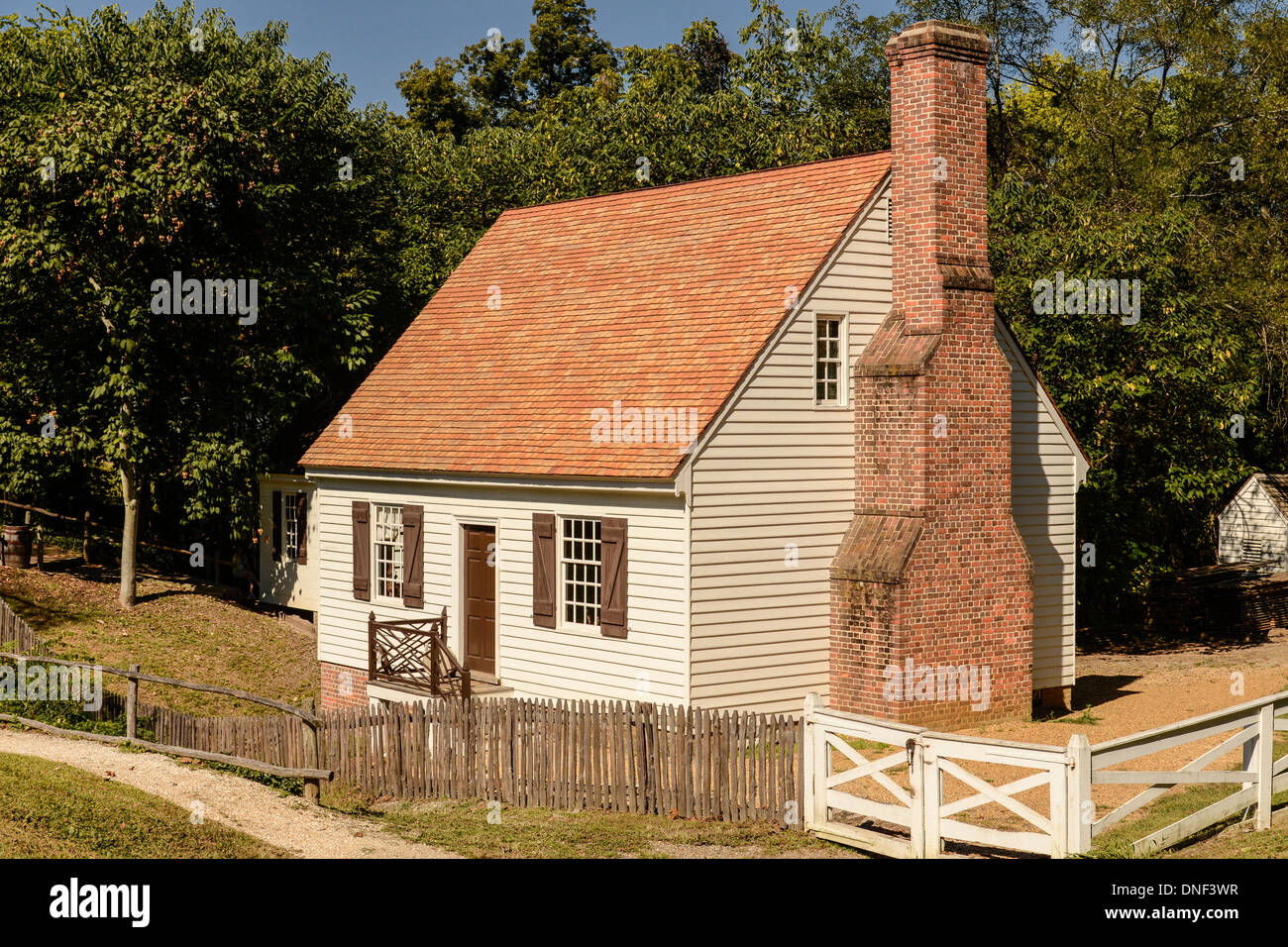 Colonial Williamsburg shop where craftsmen make furniture