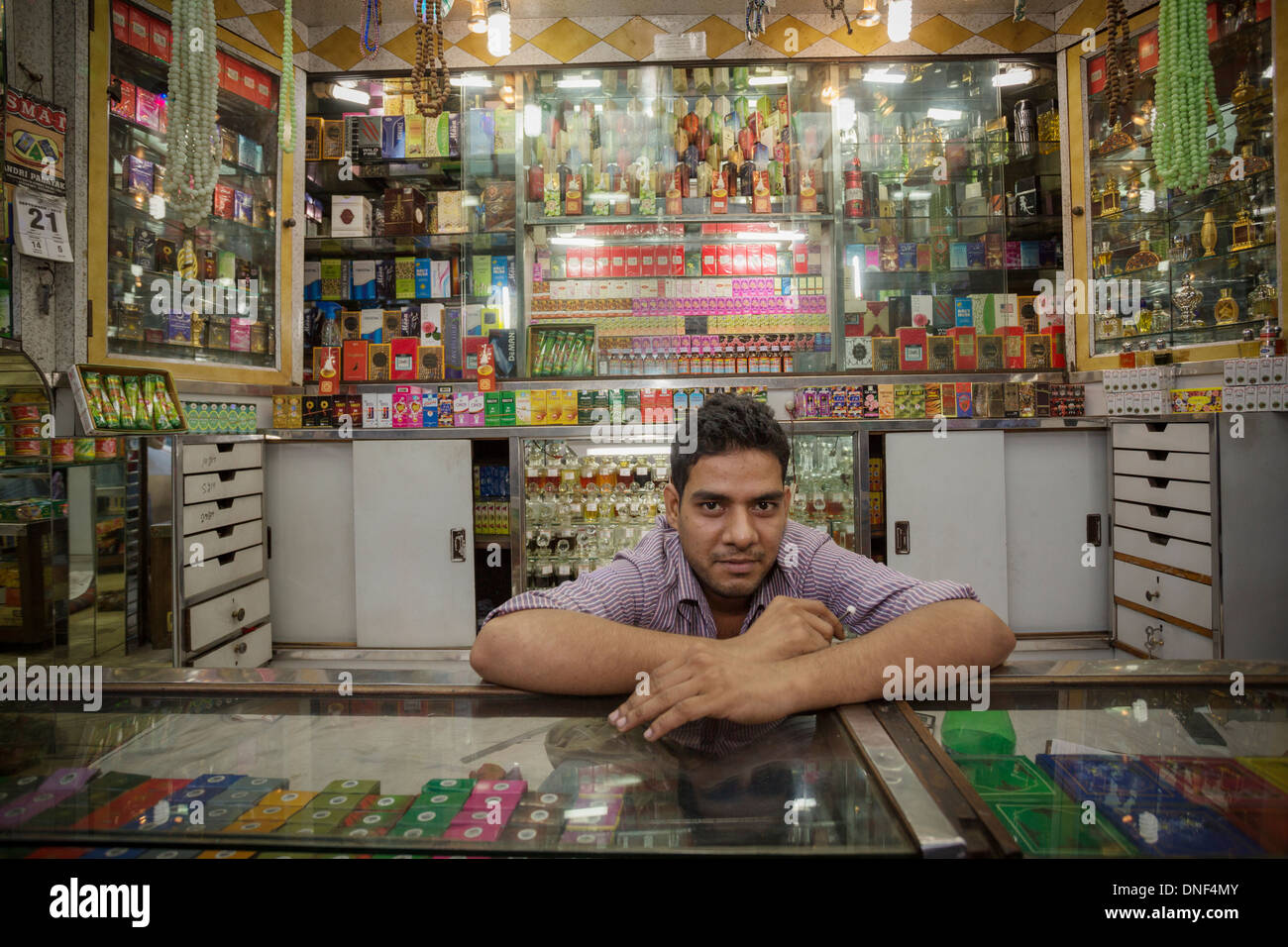 Kirana Store Counter Table