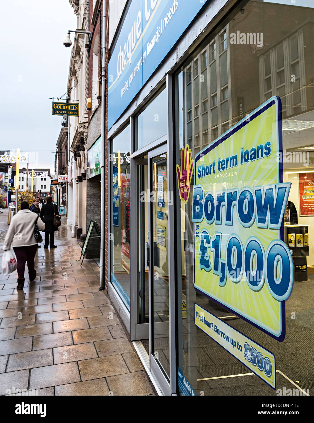 Cheque centre hi-res stock photography and images - Alamy