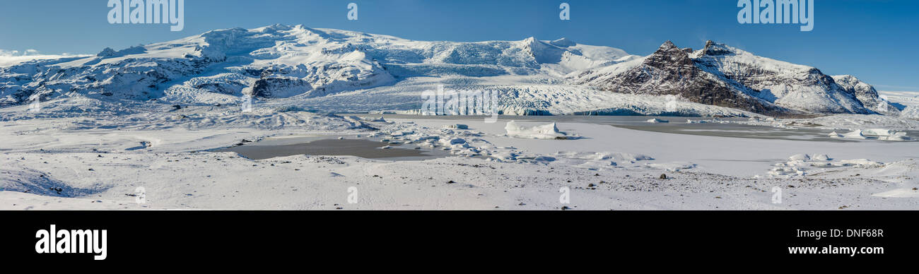EUROPE FJALLSARLON LAGOON ICELAND MOUNT ORAEFAJOKULL PUBLICATIONS TRAVEL VATNAJOKULL GLACIER Stock Photo