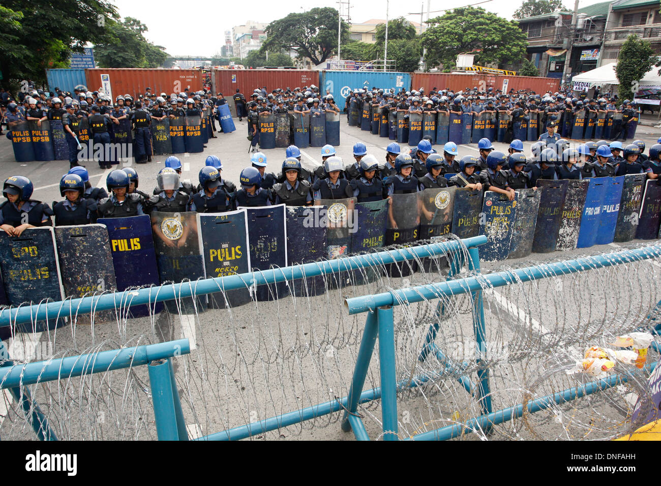 Police gather at Commonwealth, Quezon City Stock Photo