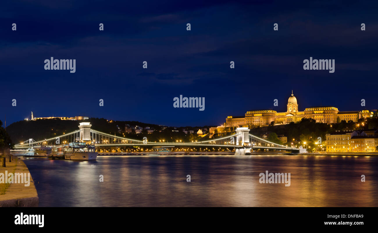 night view of the buda castle in budapest Stock Photo - Alamy