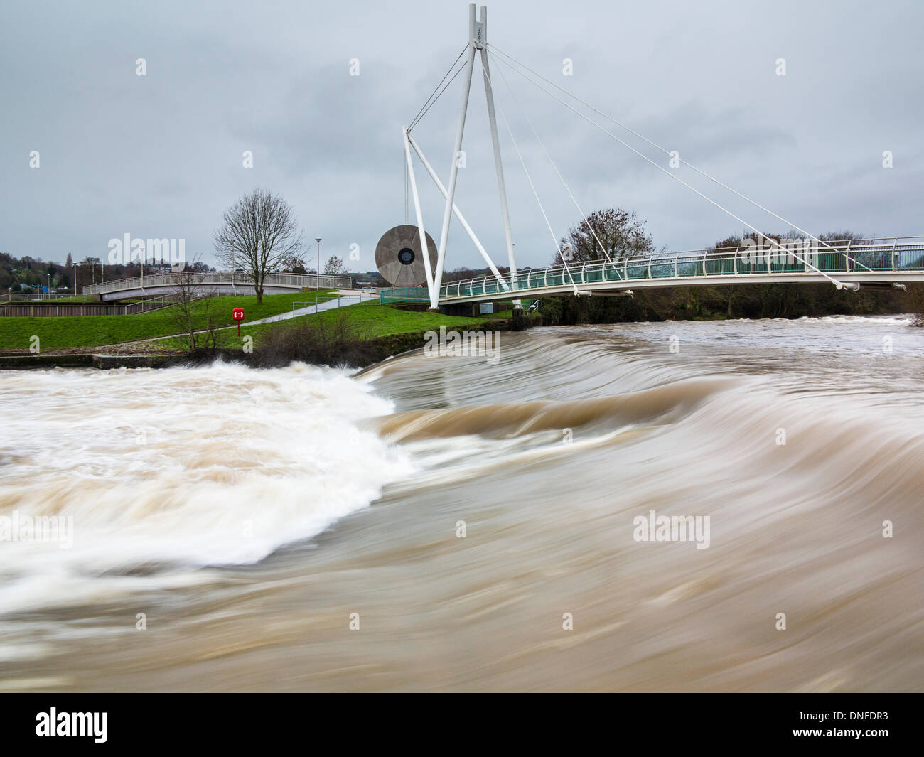 Exeter, UK. 25th Dec, 2013. River Exe in flood, Exeter, Devon, England - Christmas Day 2013 Stormy weather has caused widespread flooding across the UK. Credit:  Lightworks Media/Alamy Live News Stock Photo