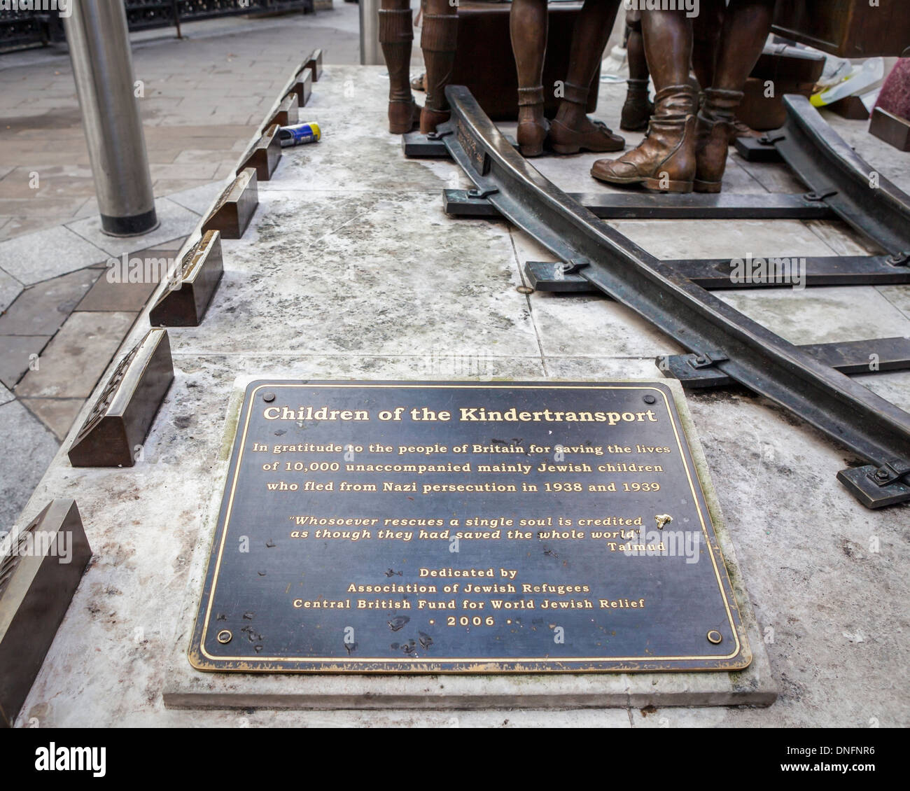 Information plaque and detail of Bronze Kindertransport memorial (2006) by Frank Meisler at  Liverpool street Station, London Stock Photo