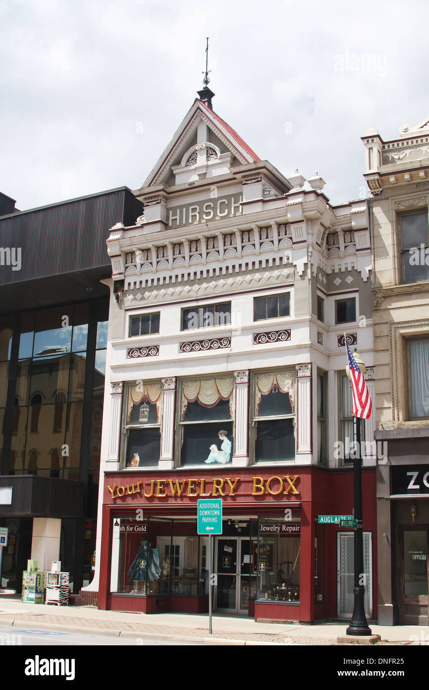 Hirsch building. Your Jewelry Box business. Storefront Architecture