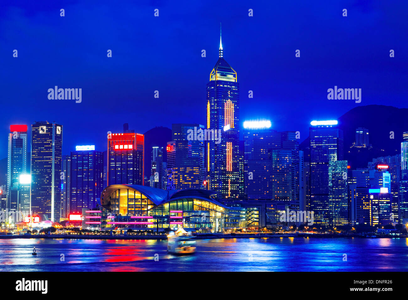 hong kong office building at night Stock Photo - Alamy
