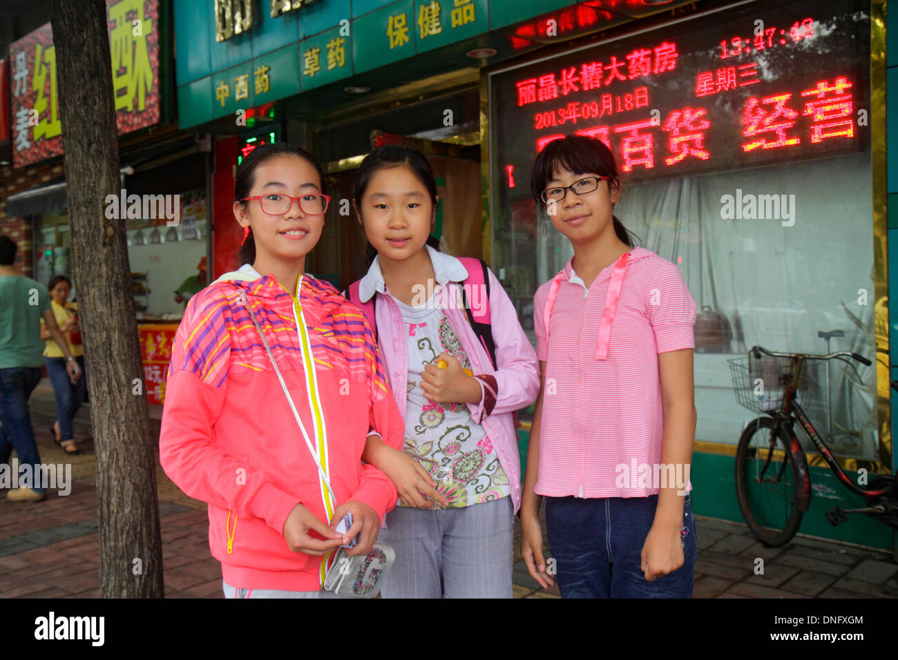 teen girls in china