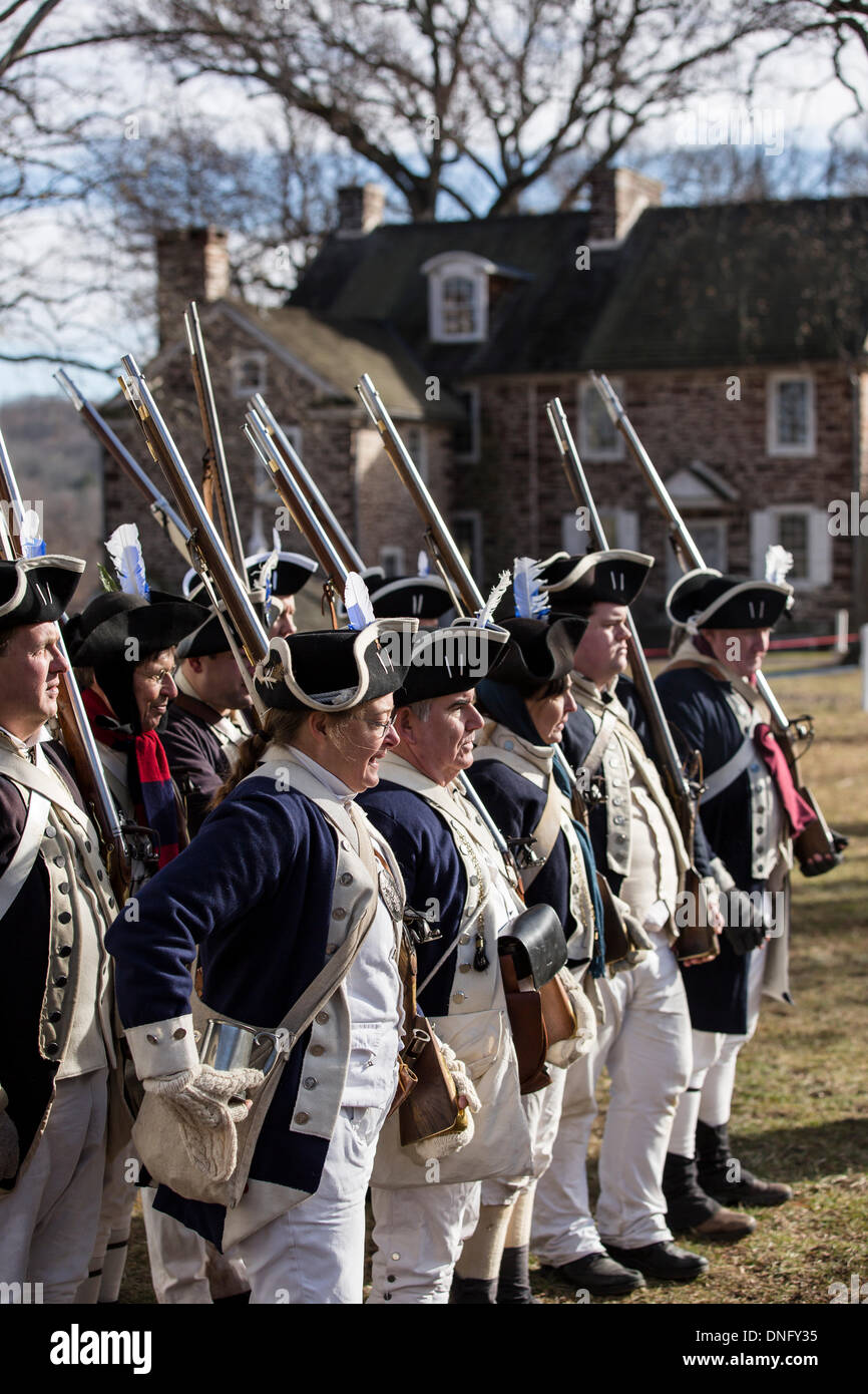 WASHINGTON CROSSING, PENNSYLVANIA - December 25, 2013: Reenactors celebrated the 237th anniversary of George Washington crossing of the Delaware River on Christmas day. Credit:  Jeffrey Willey/Alamy Live News Stock Photo
