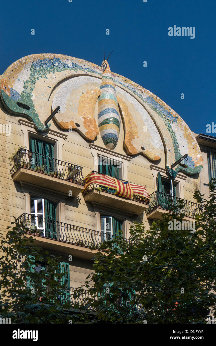 BARCELONA, SPAIN:  Interesting facade with Butterfly Design to apartment block close by the Arenas Shopping Centre in the Sants-Montjuïc district Stock Photo