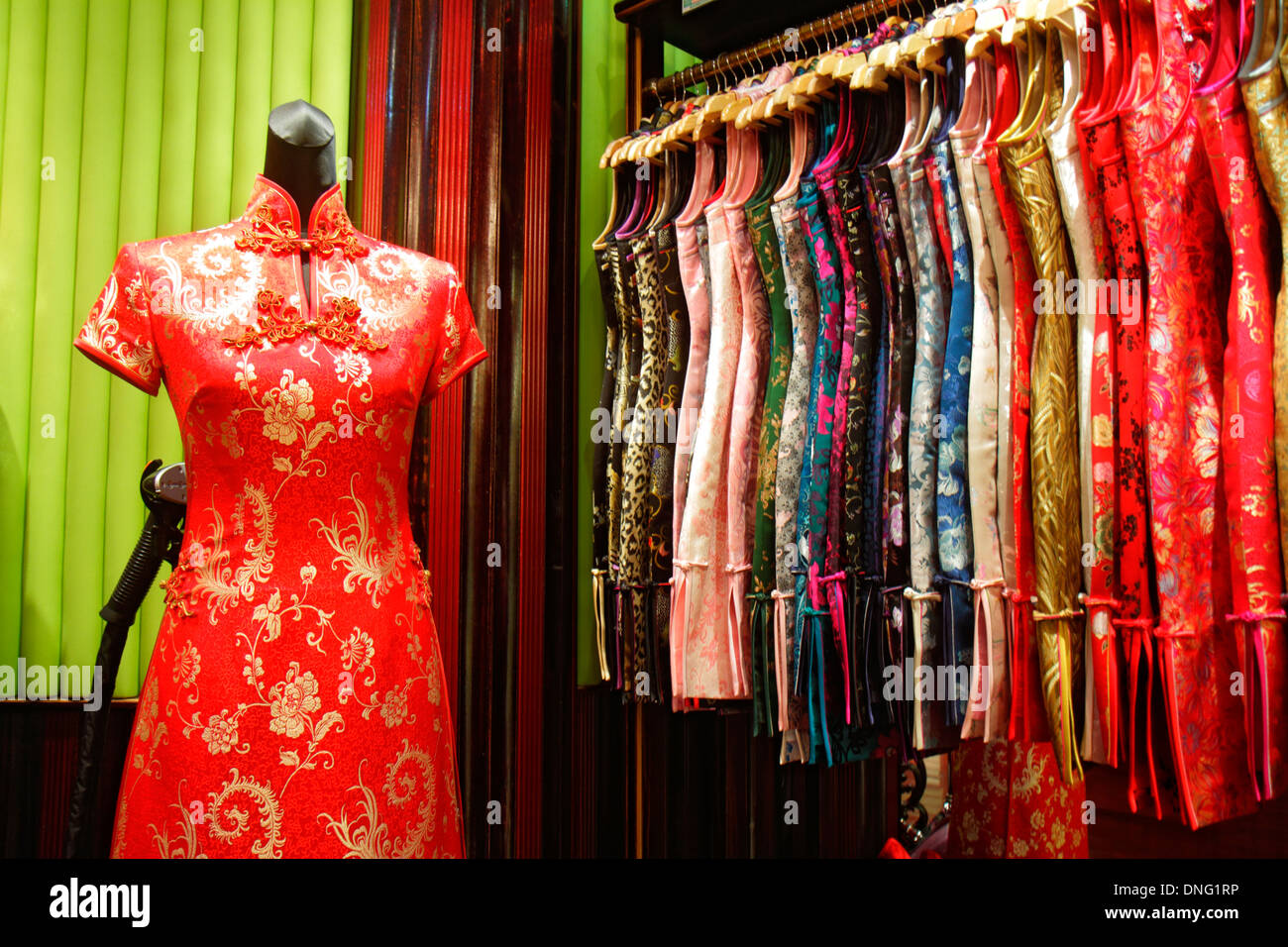 mall of asia formal dress shops