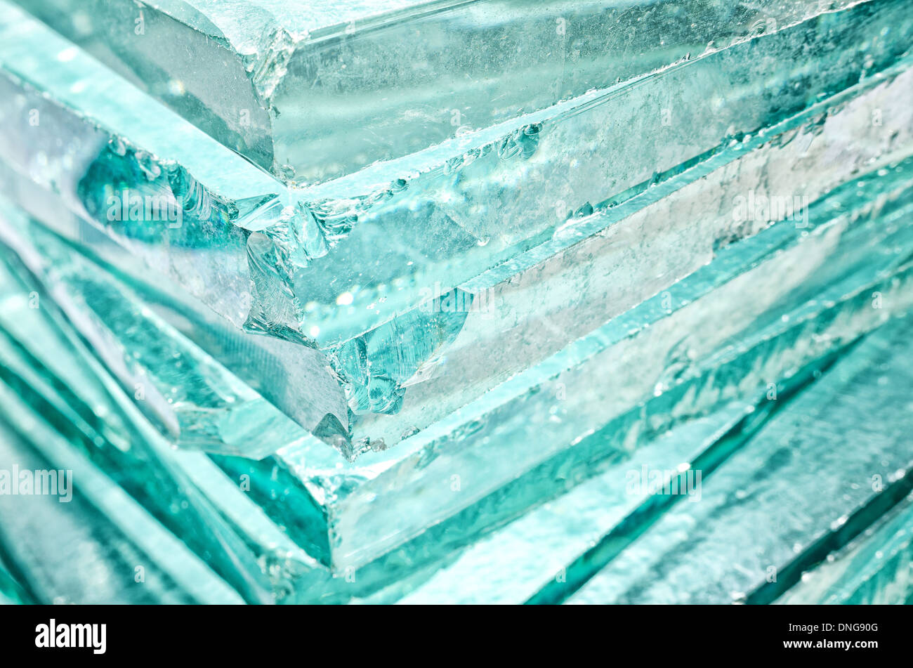 Sharp dangerous edge of plate glass internal reflection brings out