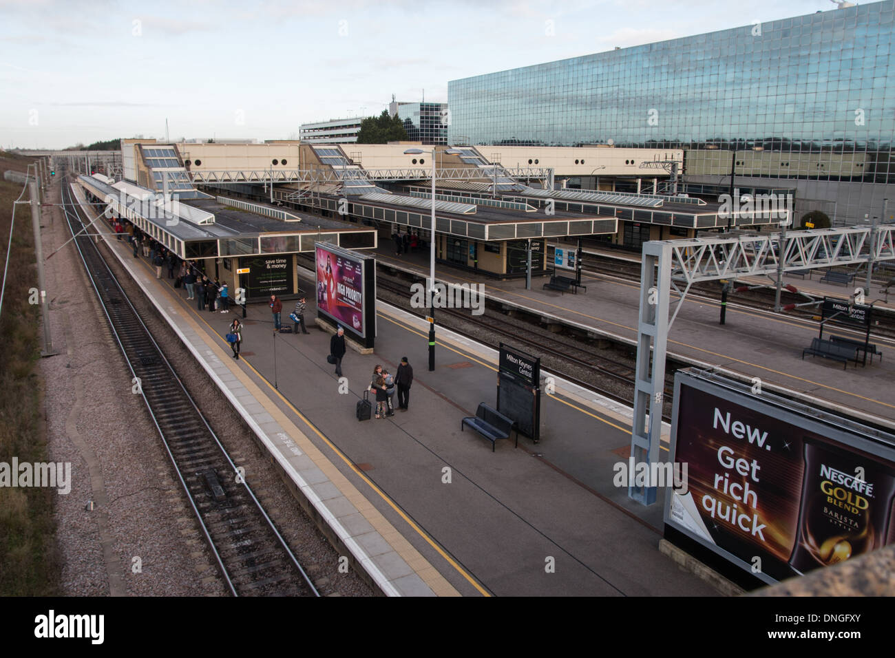Milton Keynes railway station Stock Photo Alamy