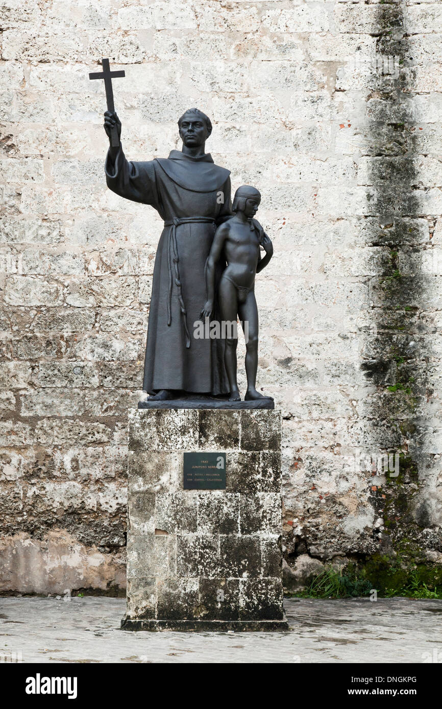 Fray Junipero Serra in front of Basilica Menor de San Francisco de Asis, Plaza de San Francisco, Havana Stock Photo