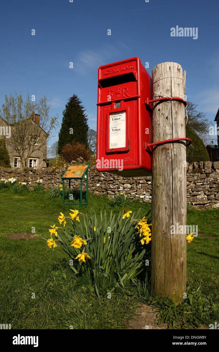 Rural post box Stock Photo Alamy
