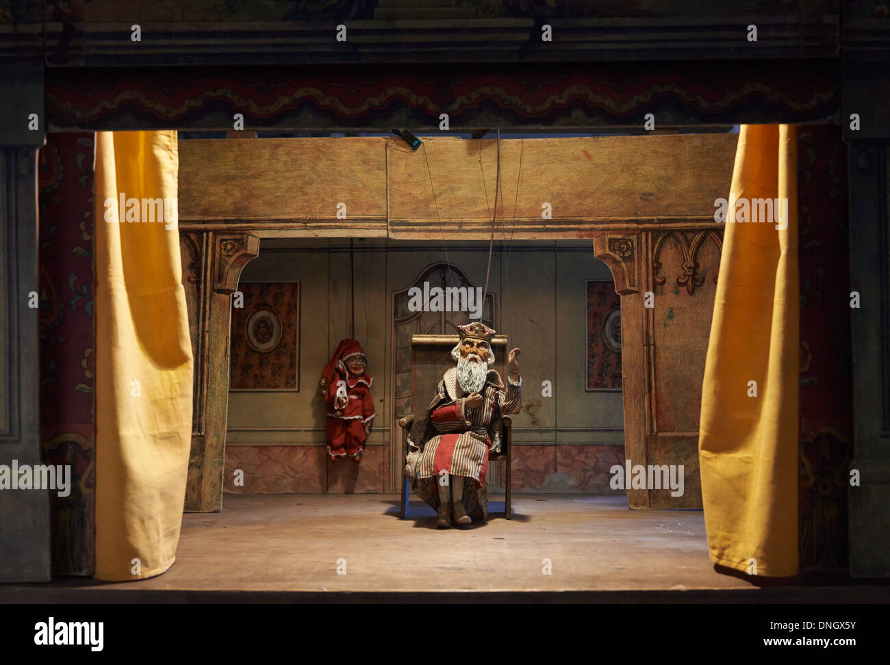 Vintage puppet theater show Stock Photo Alamy