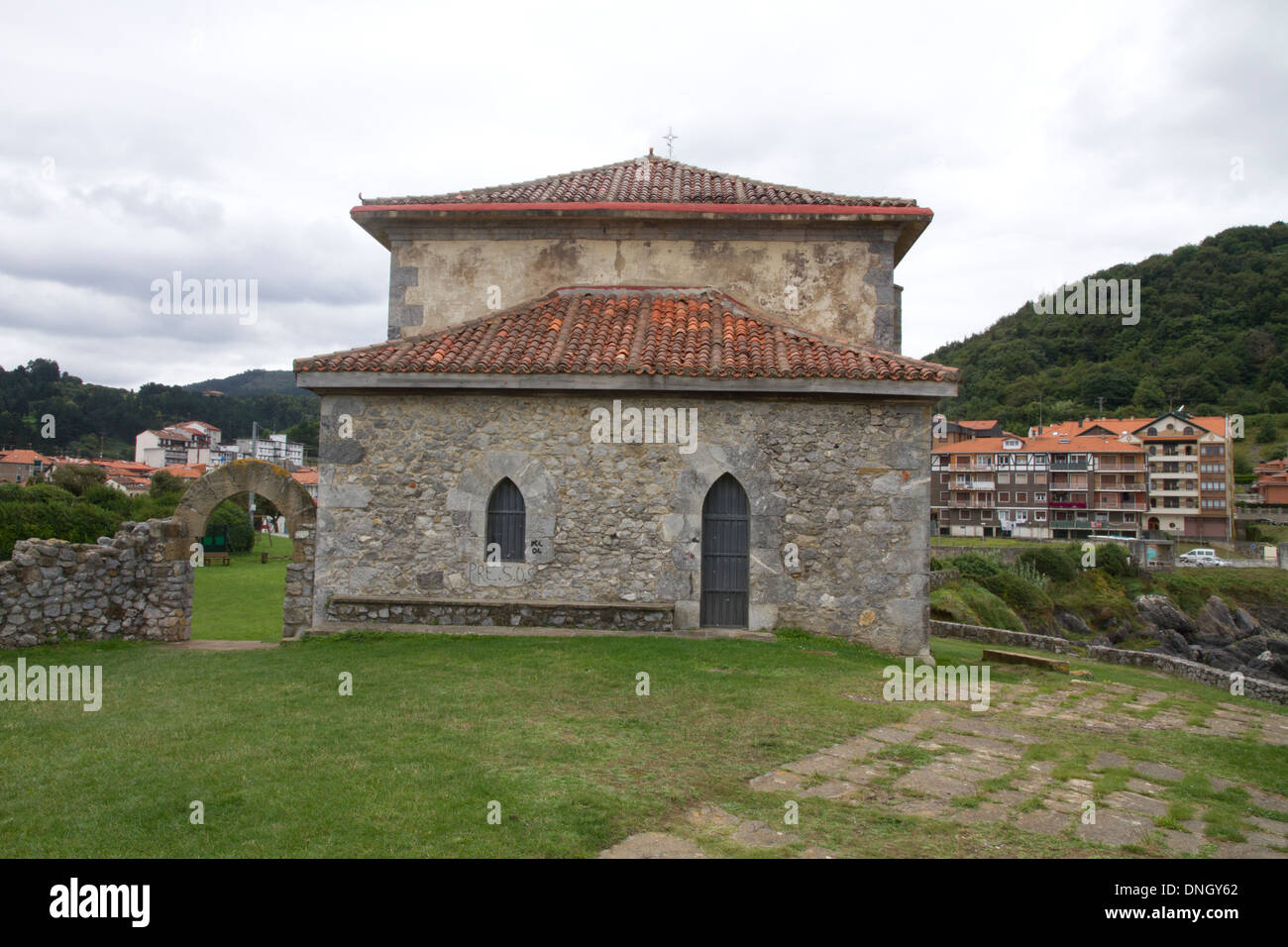 Ermitage Santa Catalina, Mundaka, vizcaya, Basque country, northern Spain Stock Photo