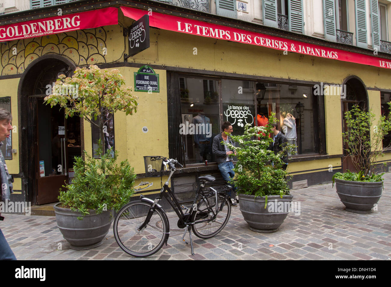 FORMER JO GOLDENBERG BOUTIQUE NOW A CLOTHING STORE, 4TH ARRONDISSEMENT,  PARIS, FRANCE Stock Photo - Alamy