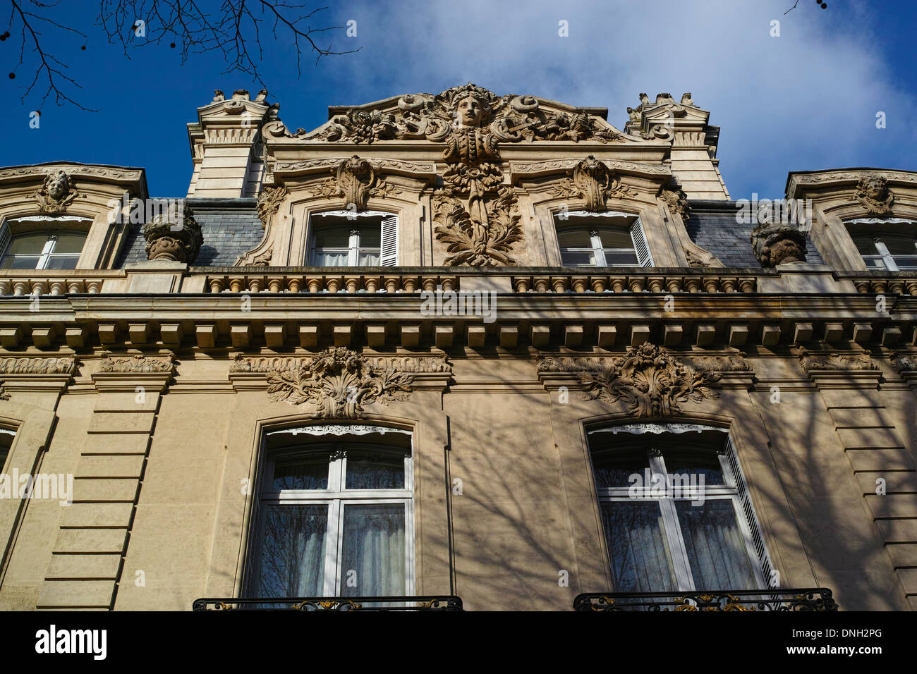 Hôtel Menier at 5 Avenue Van-Dyck (bordering Parc Monceau), Paris, France Stock Photo