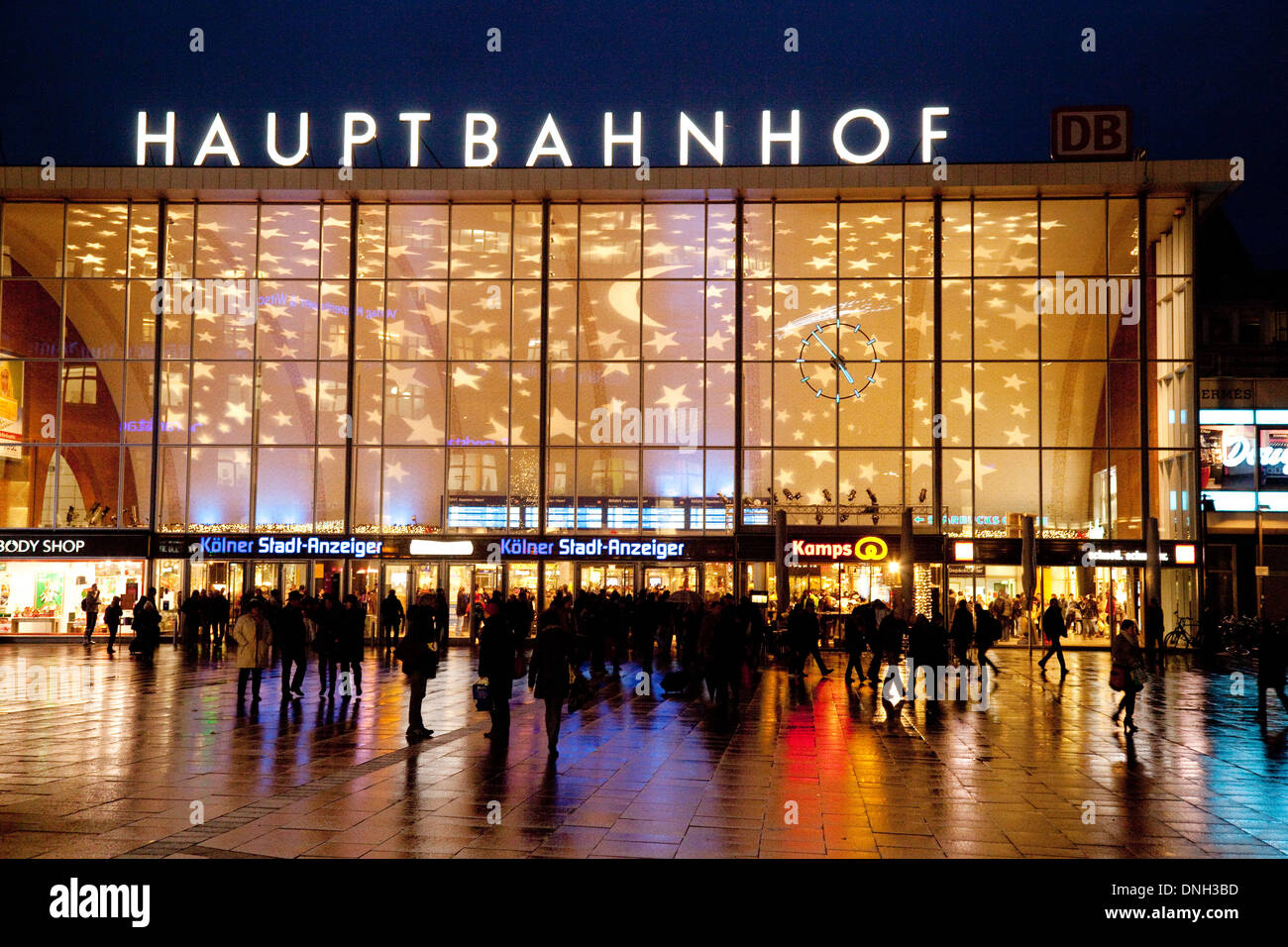 Cologne railway station exterior, at night, Cologne ( Koln ), Germany Europe Stock Photo