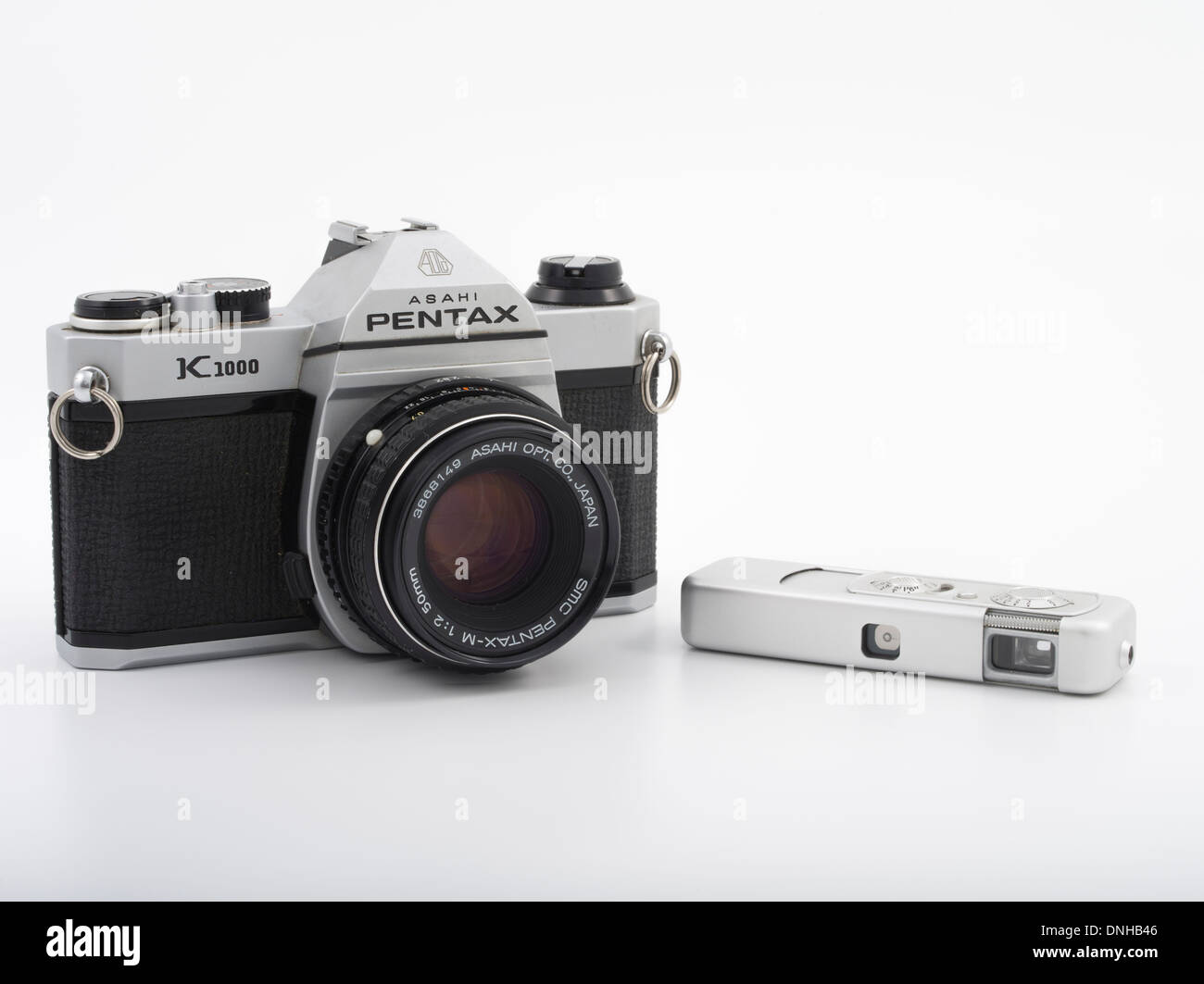 Minox Wetzlar III Sub-Miniature Spy Camera with Asahi Pentax K1000 35mm camera. Stock Photo