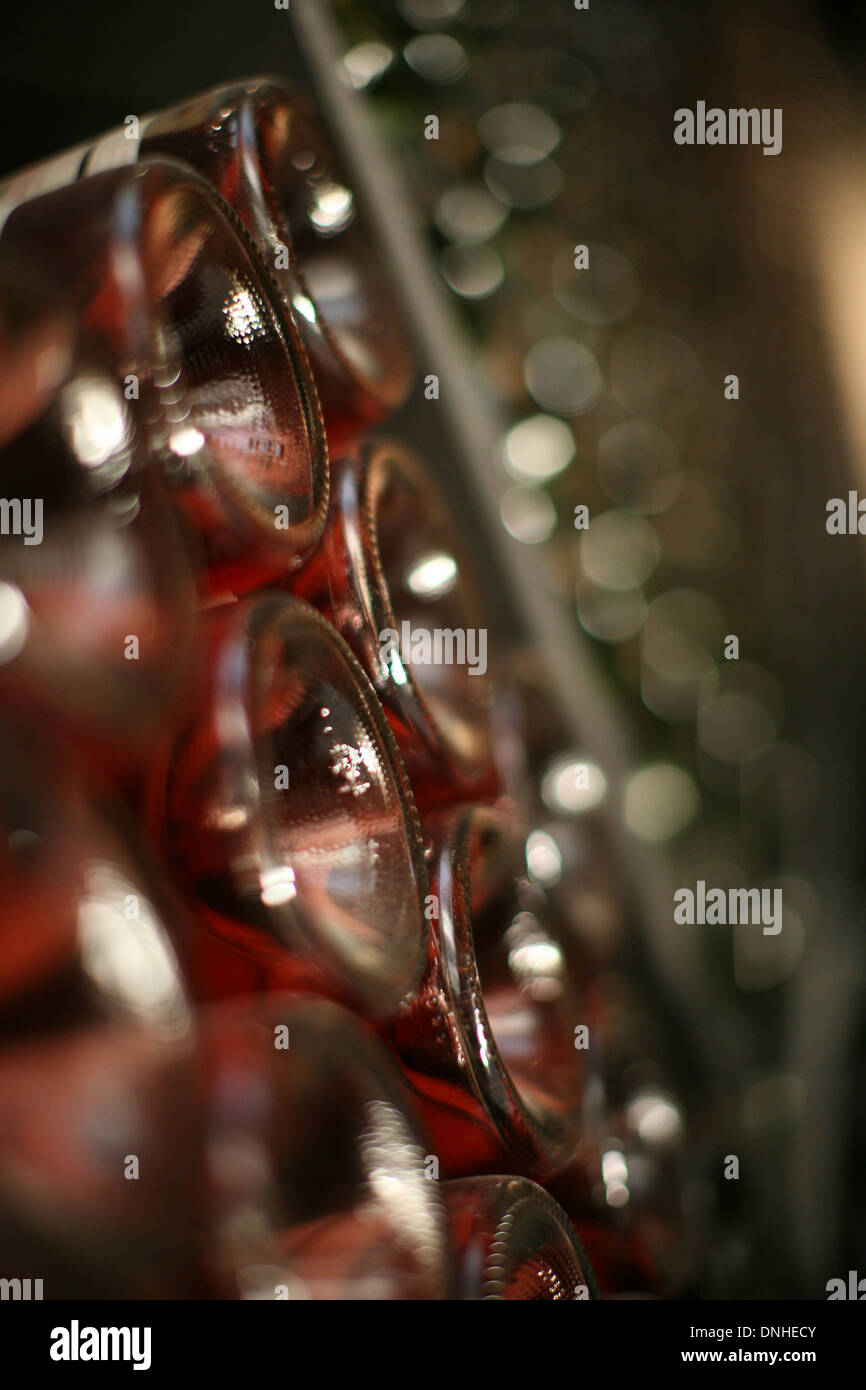STORING THE WINES IN THE WINE CELLAR Stock Photo Alamy