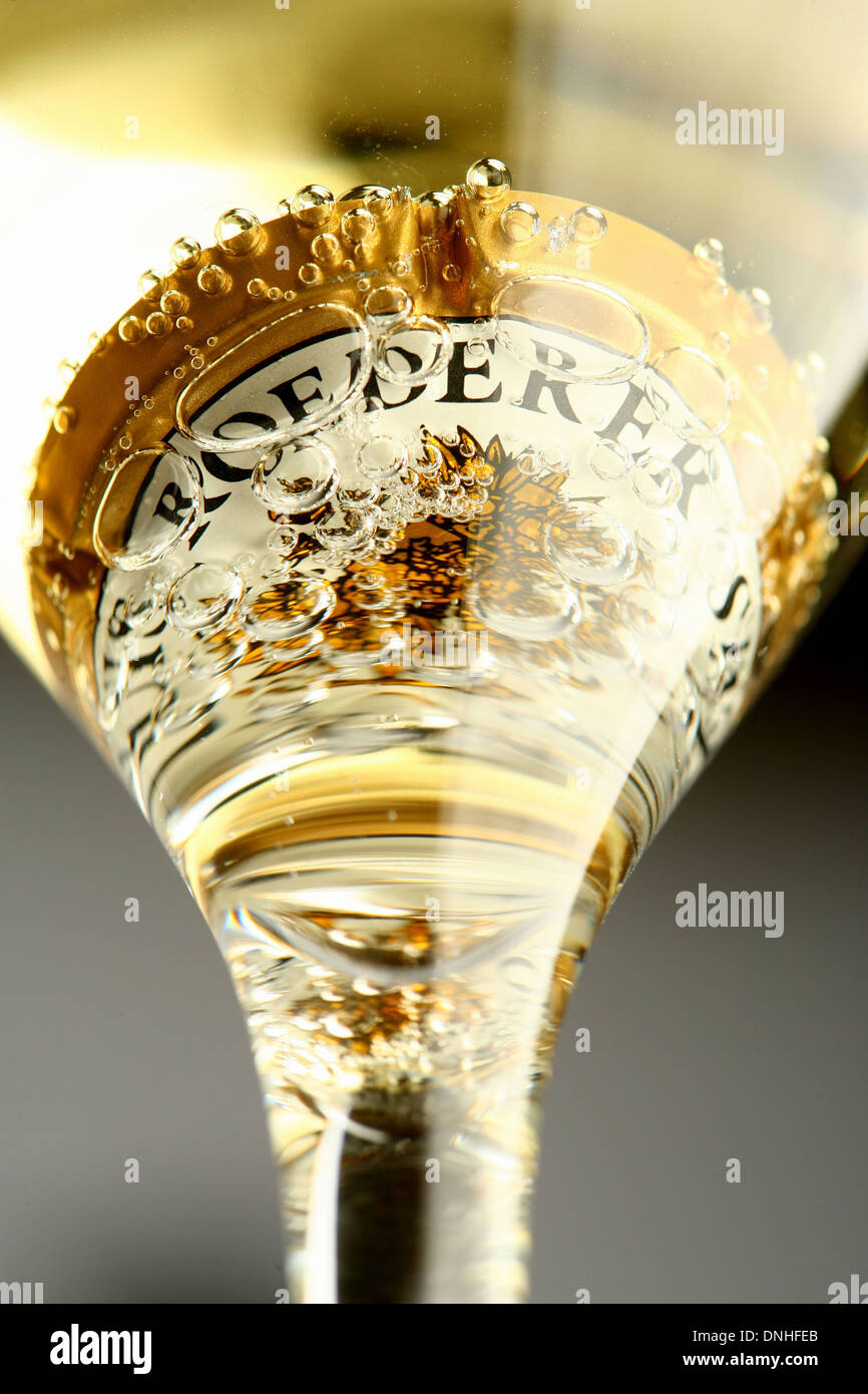 A ROEDERER WIRE-CAP IMMERSED IN CHAMPAGNE, MARNE (51), CHAMPAGNE-ARDENNE, FRANCE Stock Photo