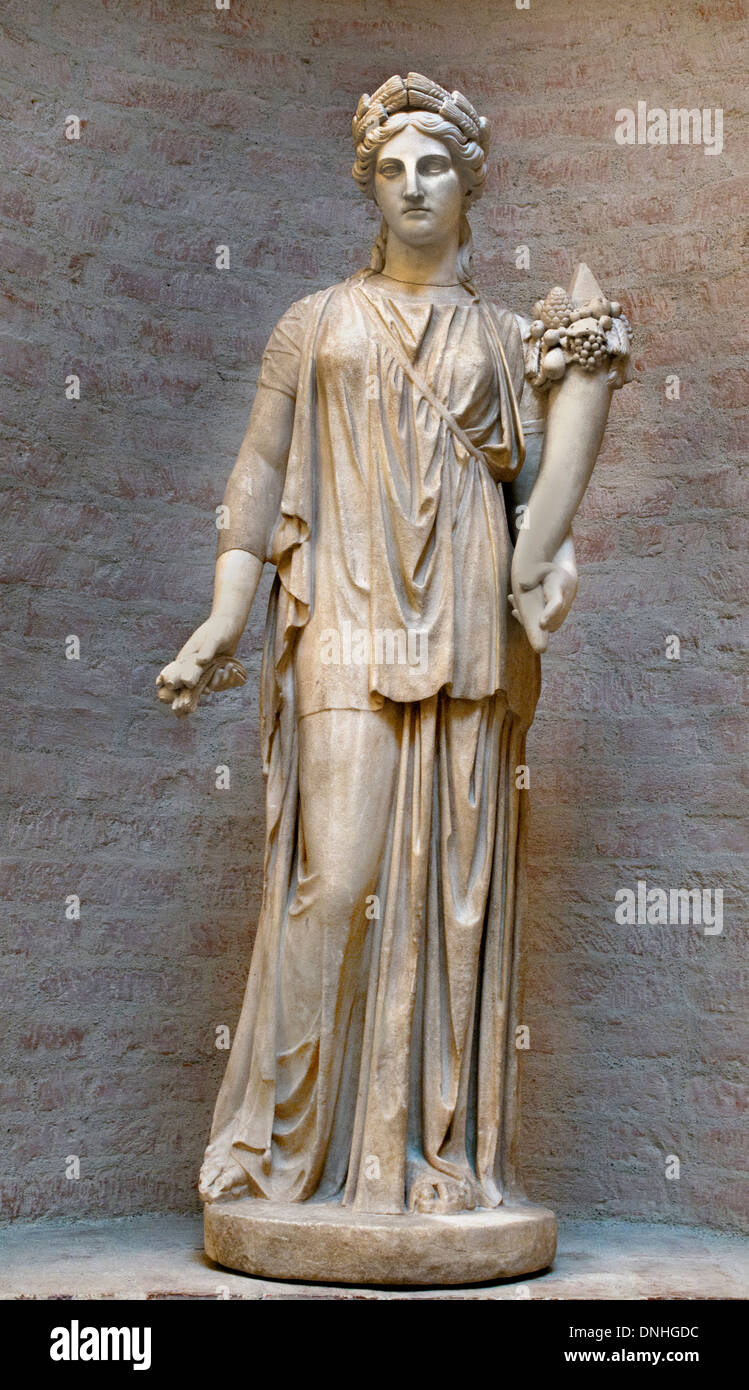 Artemis (  Diana ) Roman copy after Greek original 4th century BC ( Dresden Artemis ) Stock Photo