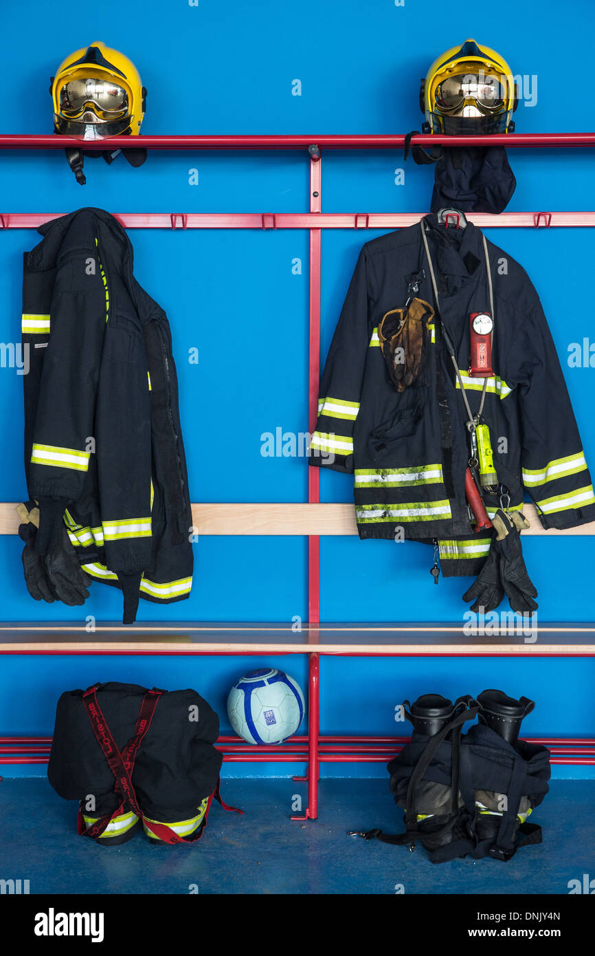 Firefighters personal protective equipment hires stock photography and