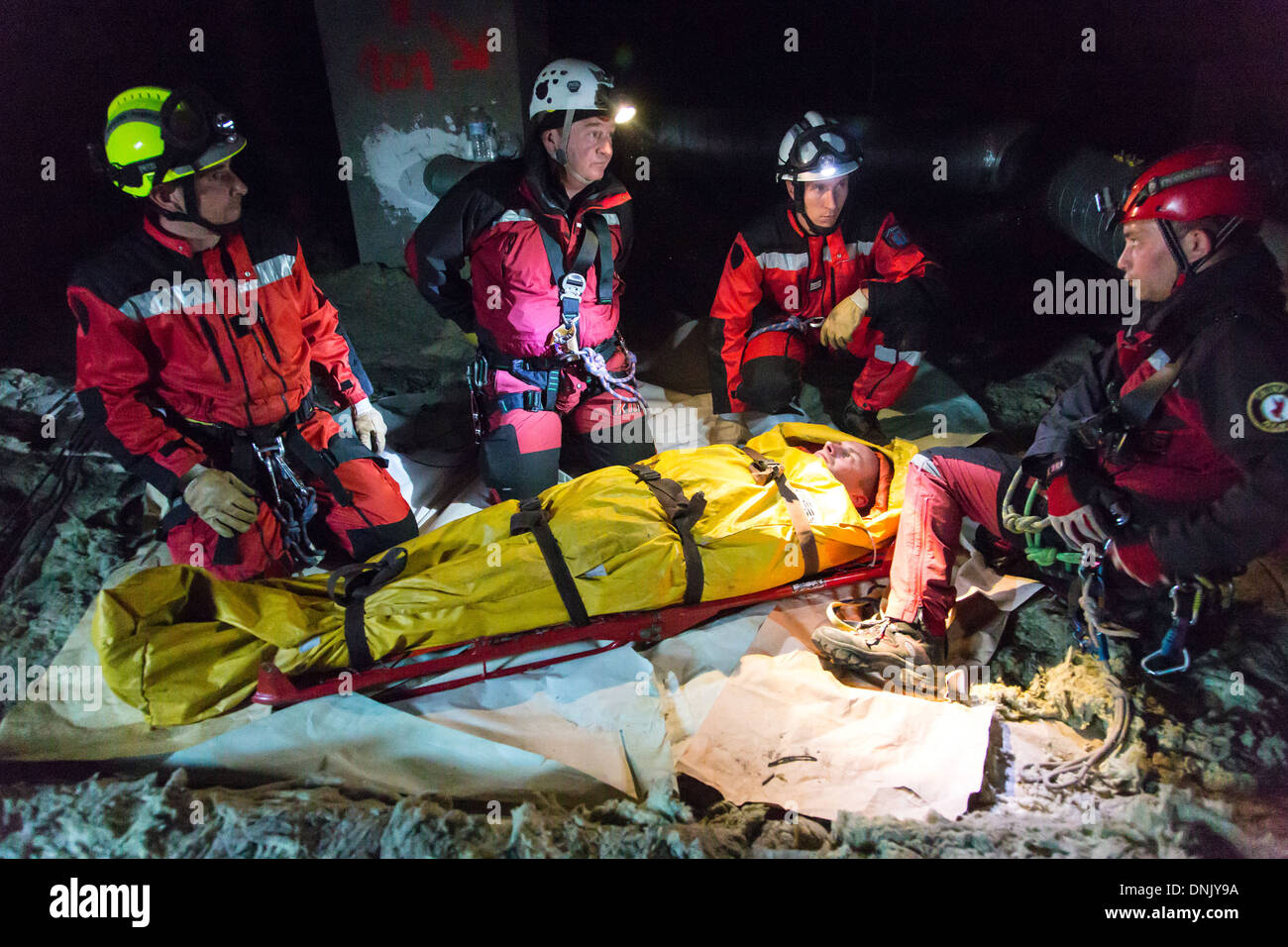 PREPARING THE VICTIM ON A STRETCHER BEFORE HIS EVACUATION DE3 ECASC preparing-the-victim-on-a-stretcher-before-his-evacuation-de3-ecasc