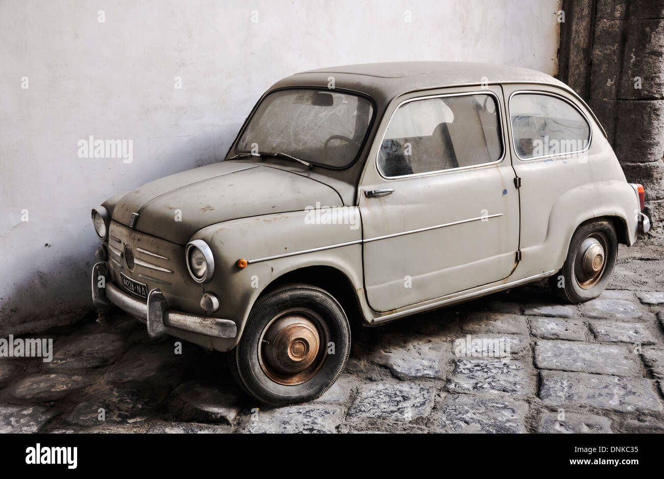 old white italian car, Fiat Seicento Stock Photo - Alamy