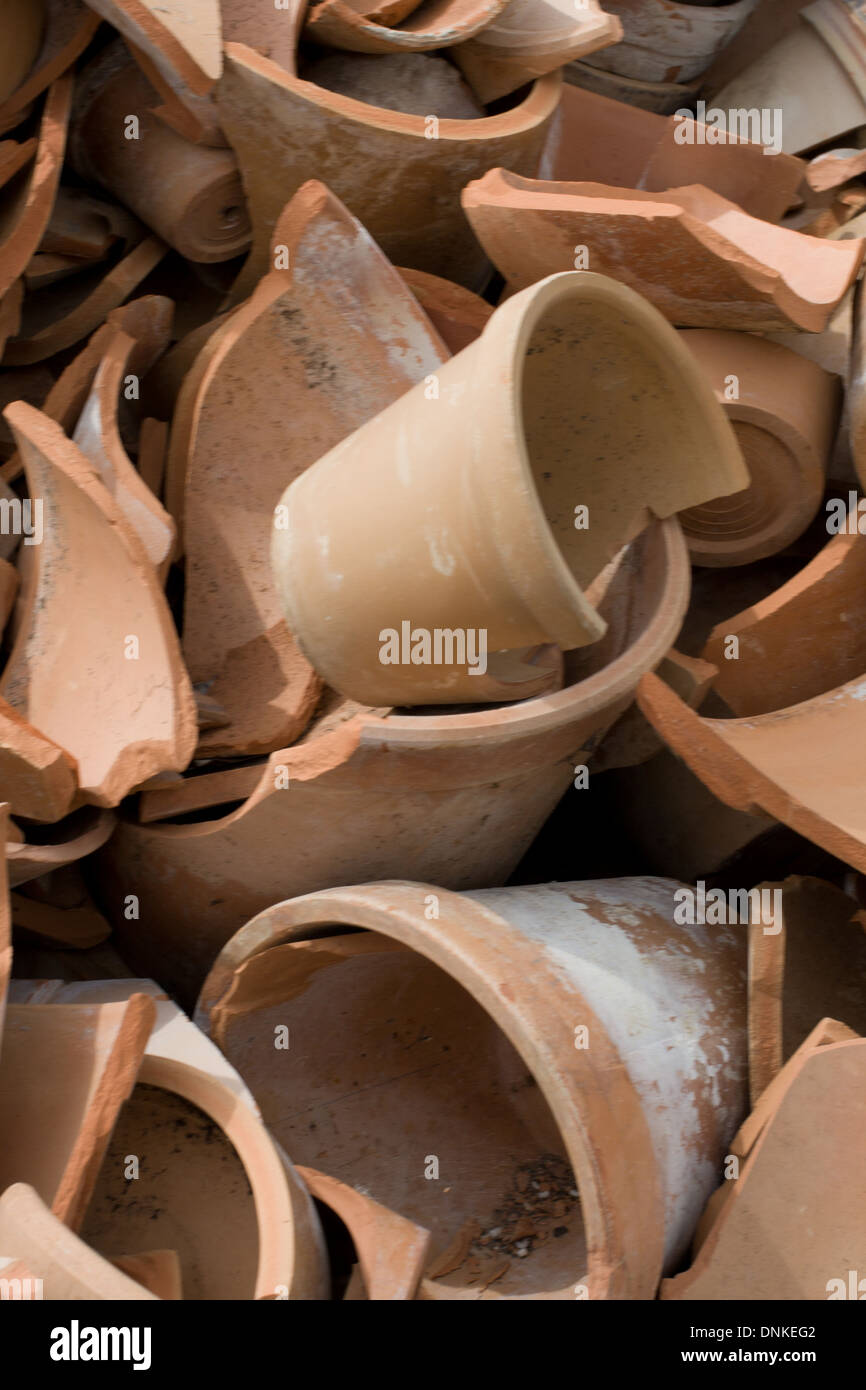Broken pottery pile hires stock photography and images Alamy