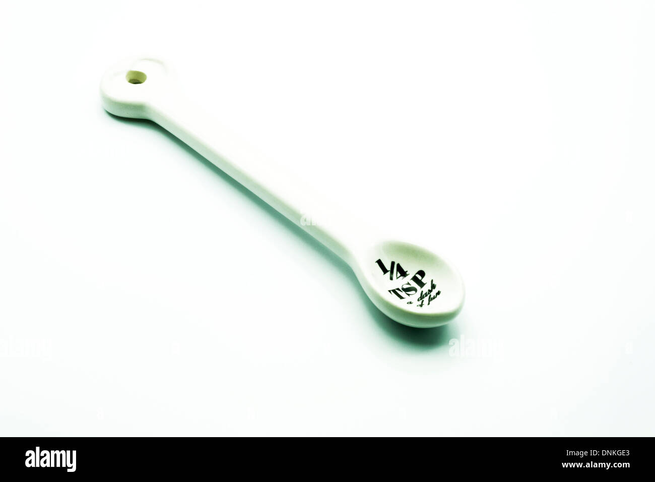 https://c8.alamy.com/comp/DNKGE3/measuring-spoon-quarter-teaspoon-for-cooking-cut-out-white-background-DNKGE3.jpg