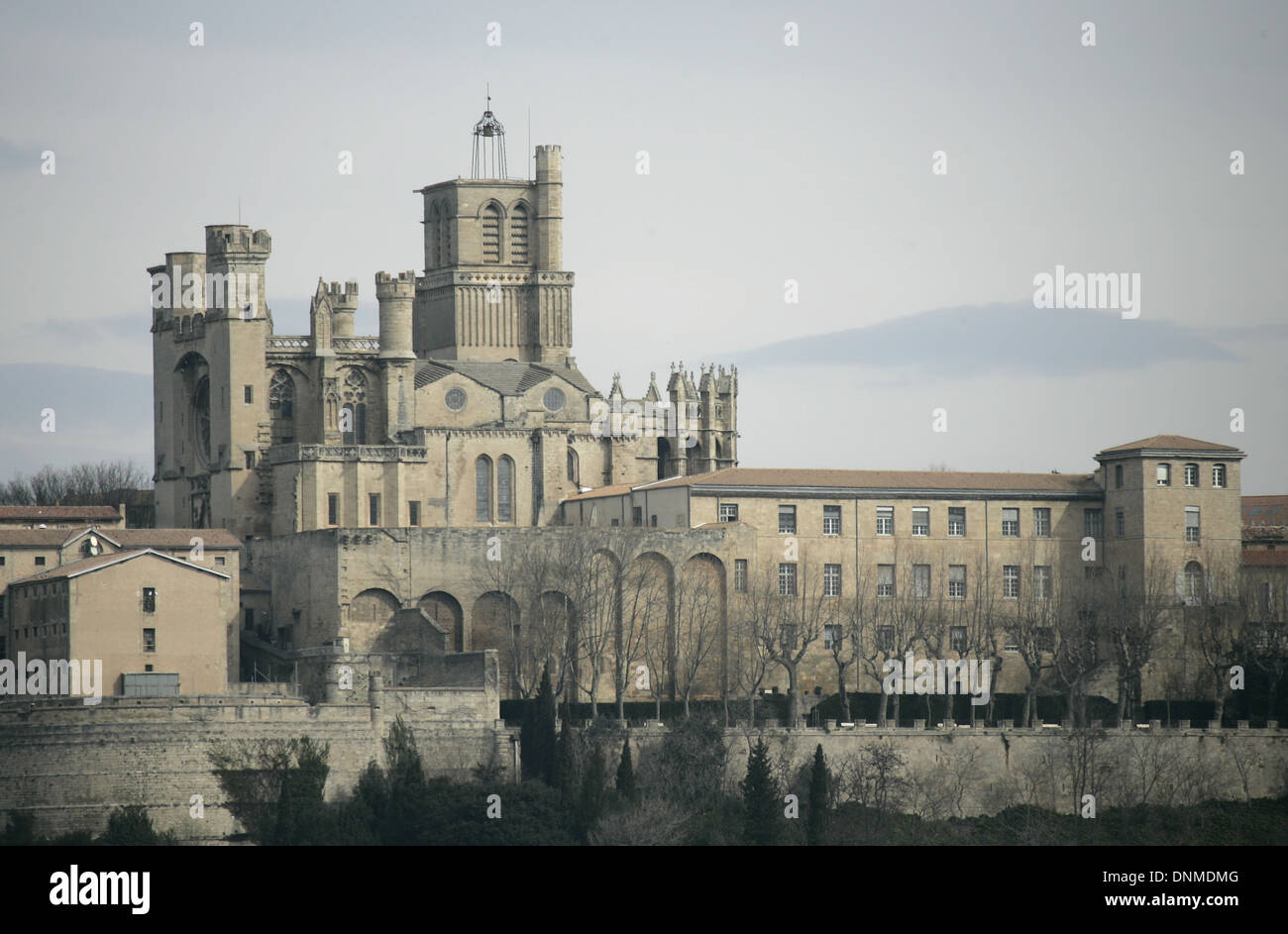 CATHEDRAL ST NAZAIRE BEZIERS LANGUEDOC FRANCE Stock Photo - Alamy