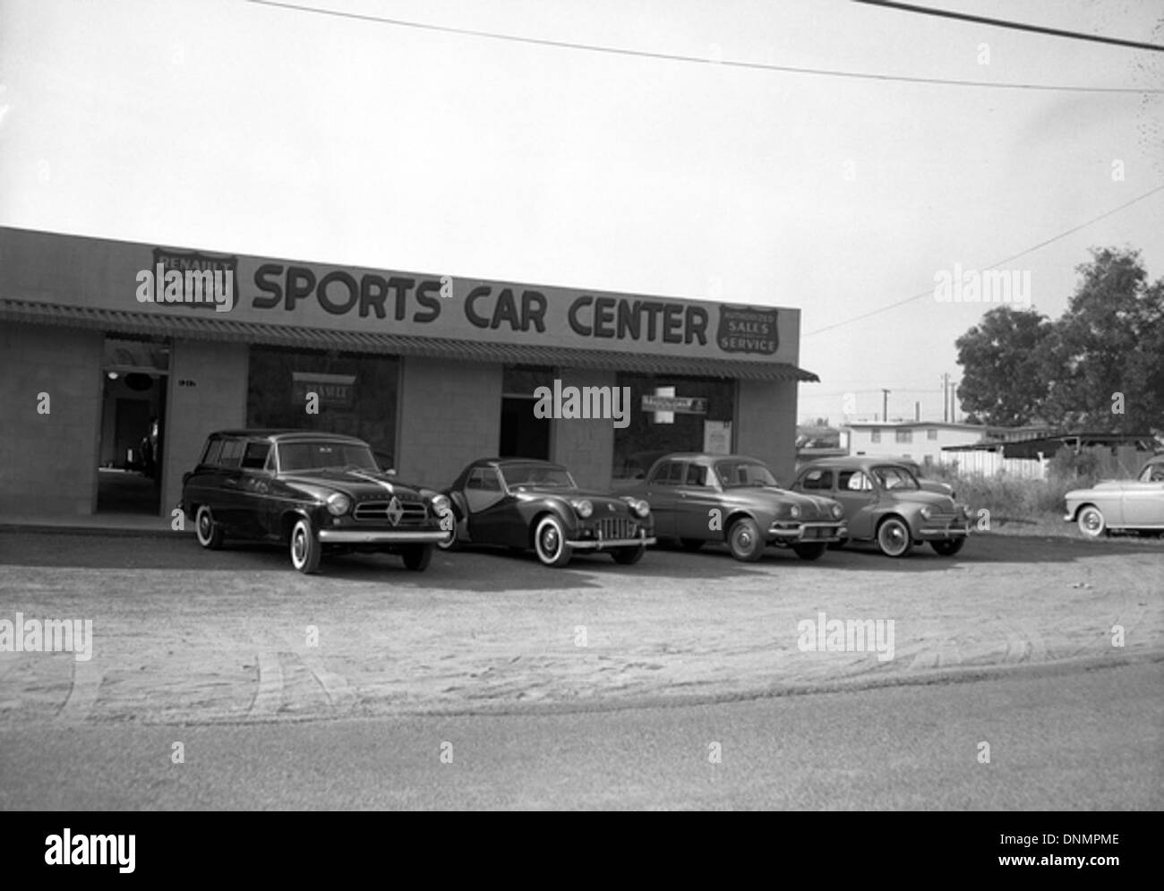 Historic car dealership hi-res stock photography and images - Alamy