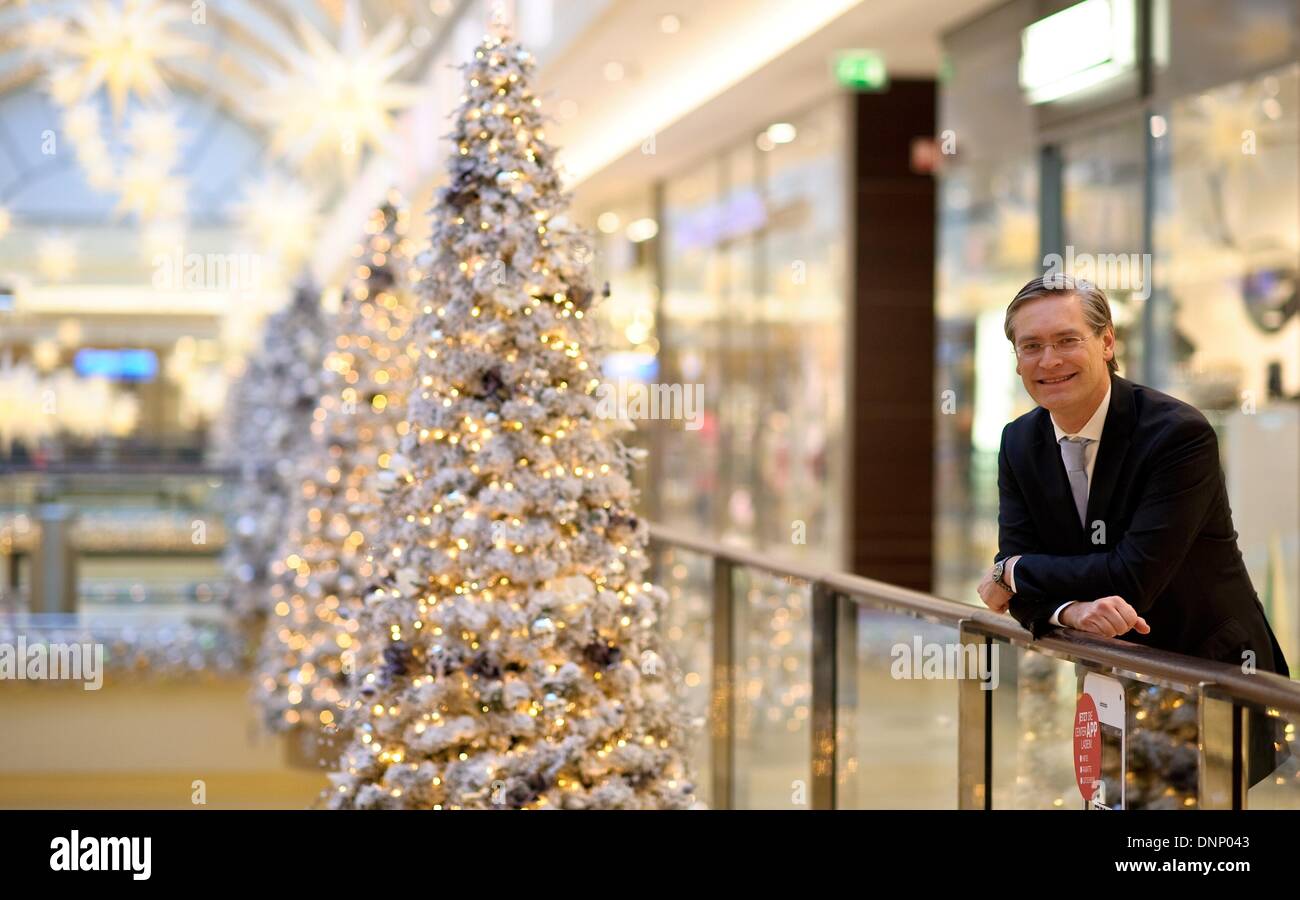 Hamburg, Germany. 12th Dec, 2013. Chairman of real estate company for commercial property ECE Projektmanagement GmbH & Co. KG Alexander Otto stands in the Alstertal shopping center in Hamburg, Germany, 12 December 2013. Photo: Angelika Warmuth/dpa/Alamy Live News Stock Photo