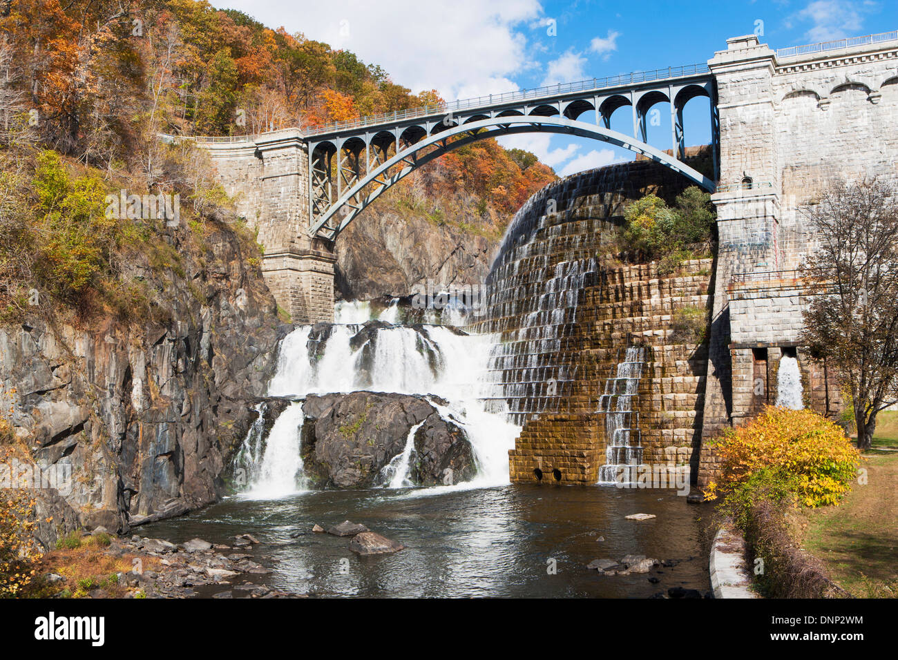 USA, New York State, Croton on Hudson, Dam and bridge Stock Photo