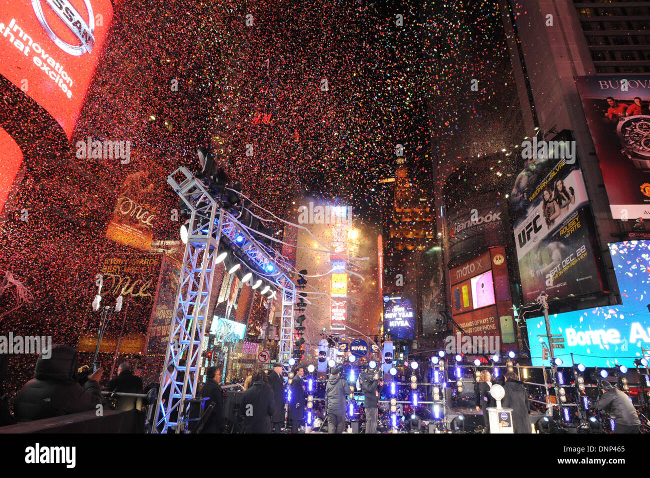 ClariS 銀テープ 2014 NEW YEARS FESTIVAL ClariS 銀テープ 2014 NEW YEARS FESTIVAL（2025年最新】clariS