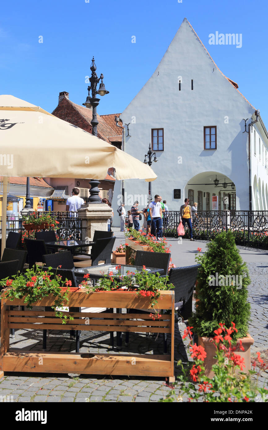 The cafe next to the legendary Liar's Bridge in the centre of historic Sibiu, in Transylvania, Romania Stock Photo