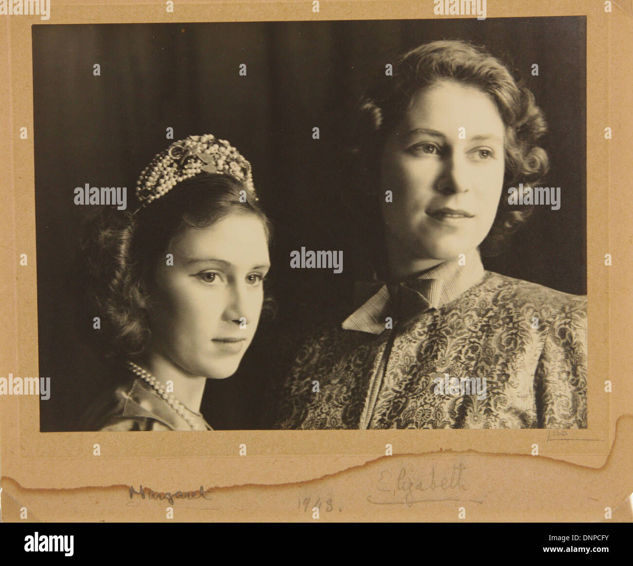 A signed photograph of Princess Margaret (left) and Princess Elizabeth (right) in the play Aladdin, 1943 Stock Photo