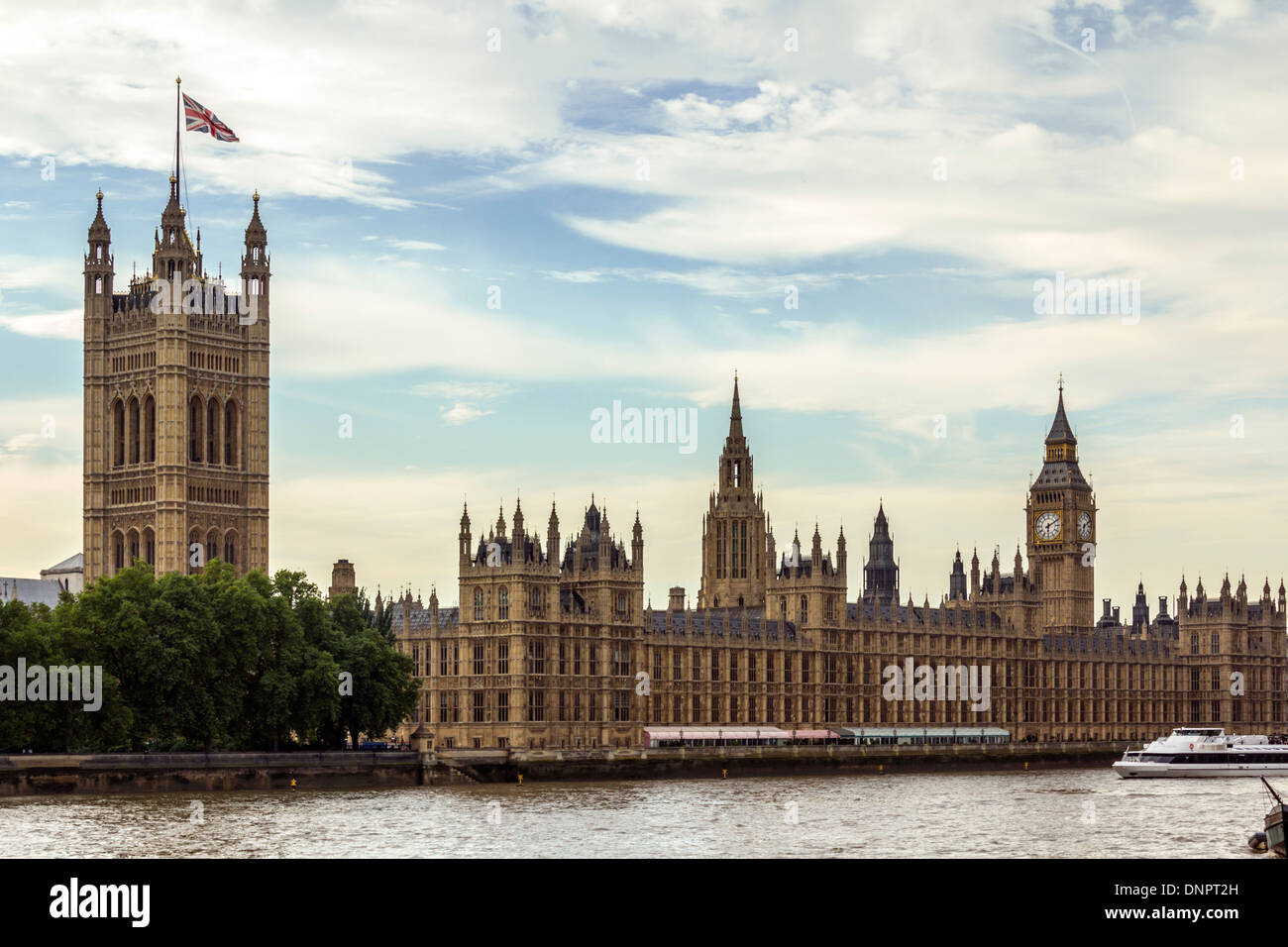 Palace of Westminster (Houses of Parliament) and Big Ben on the Thames, London, UK Stock Photo