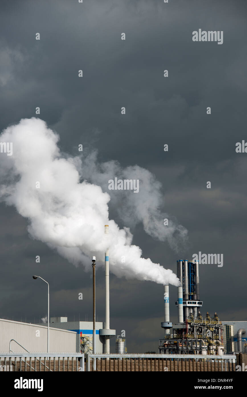 Dark black smoke from chimney hires stock photography and images Alamy