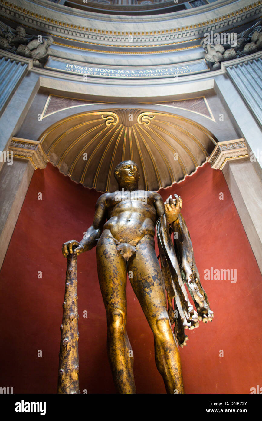 Hercules statue bronze hires stock photography and images Alamy