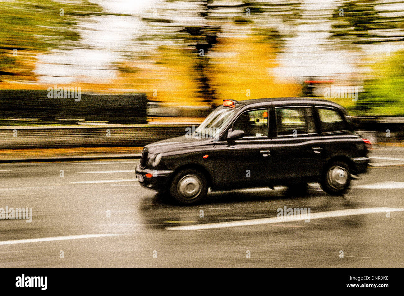 Uk london taxi hi-res stock photography and images - Alamy