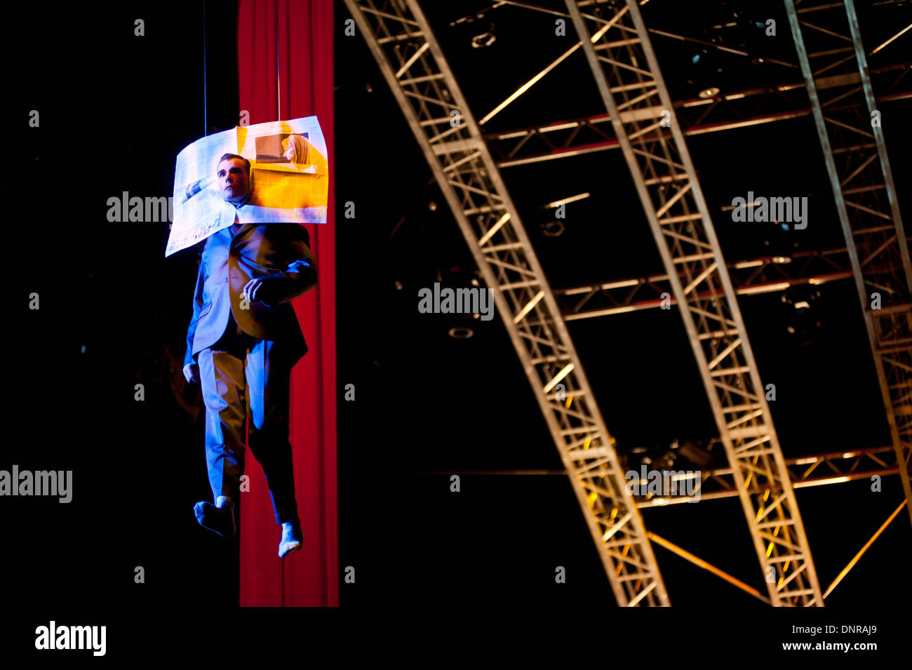London, UK - 4 Janaury 2014: Patrick McGuire as the Father performs on stage during the dress rehearsal of Quidam at the Royal Albert Hall. (available only for editorial coverage of the Production) Credit:  Piero Cruciatti/Alamy Live News Stock Photo
