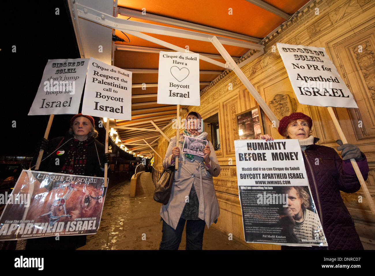 Royal Albert Hall, London, UK. 4th January 2014. Protesters demonstrated outside the Royal Albert Hall before Cirque de Soleil were due to perform. The activists are against the circus troupe performing in Tel Aviv later this year breaching the Palestinian call for a cultural boycott of Israel. Credit:  Lee Thomas/Alamy Live News Stock Photo