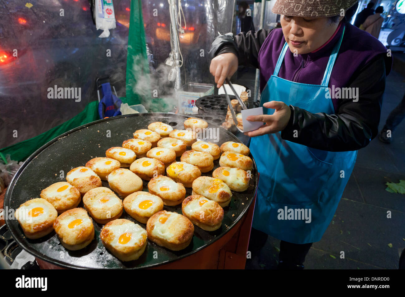 Korean street food hi-res stock photography and images - Alamy
