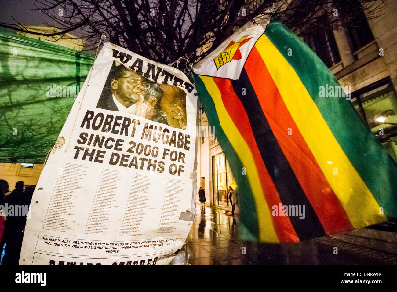 Protest Vigil against Robert Mugabe outside Zimbabwe Embassy in London Stock Photo