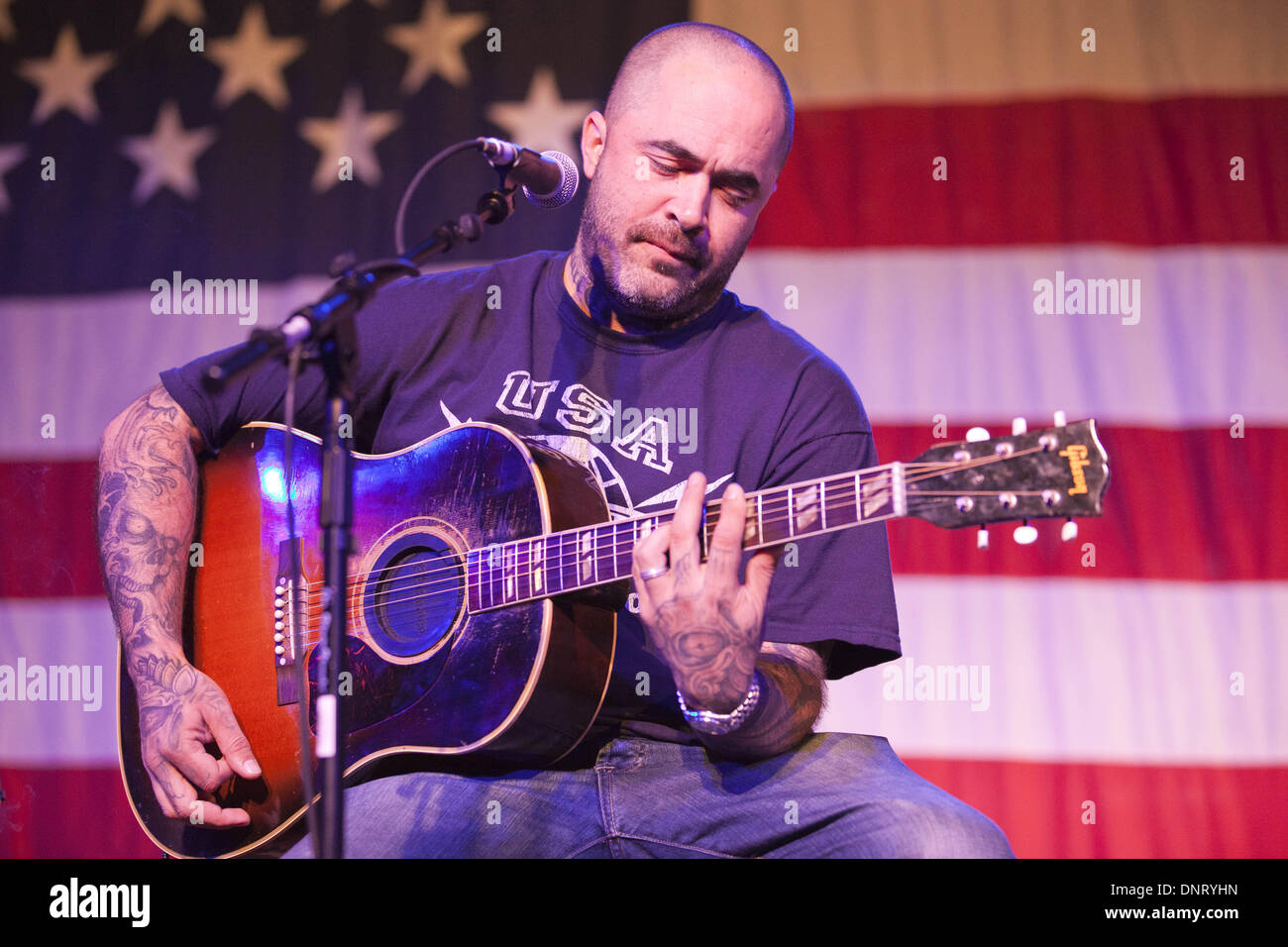 Aaron lewis hi-res stock photography and images - Alamy